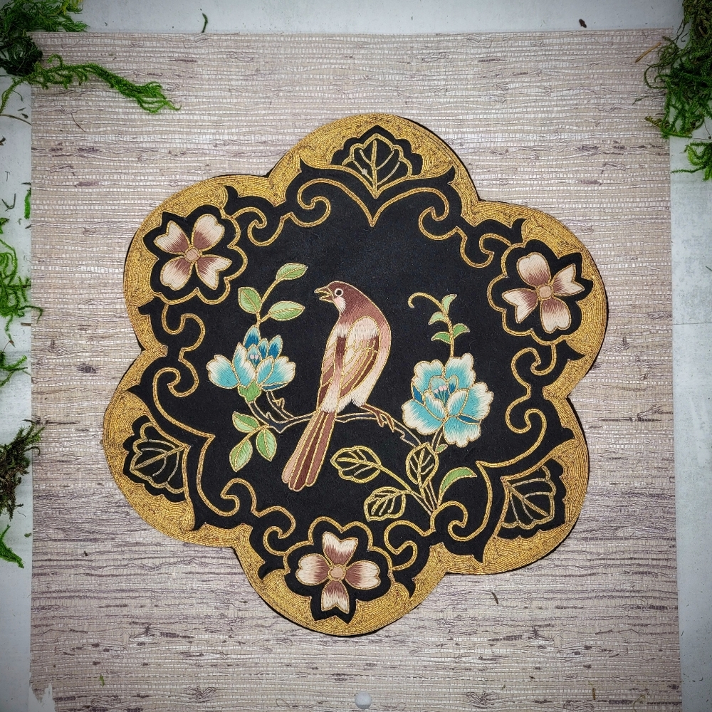 Vintage Chinese embroidered silk doily